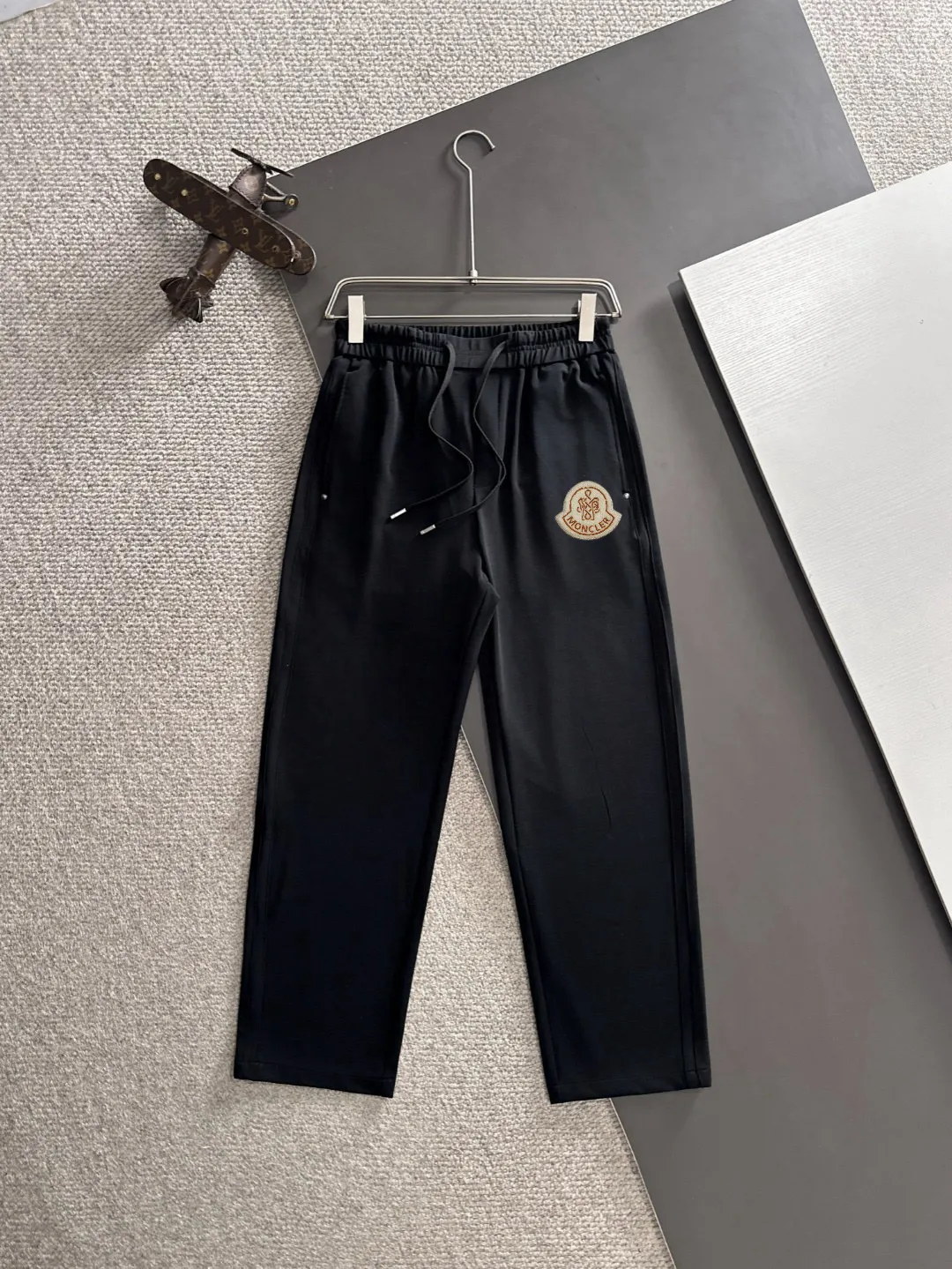 P150， 🐎 🆕2026 New Arrival ！ Classic LOGO ， ， ， 。 ， 。 ：Black Dark Gray Size：29-36